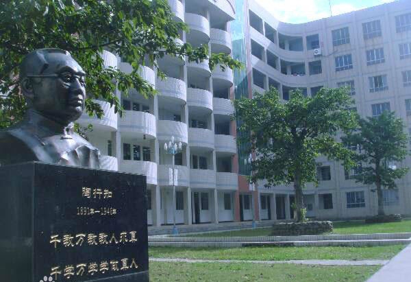 西昌六中地址在哪里？