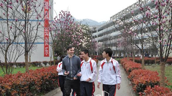 高縣中學(xué)怎么樣、好不好？