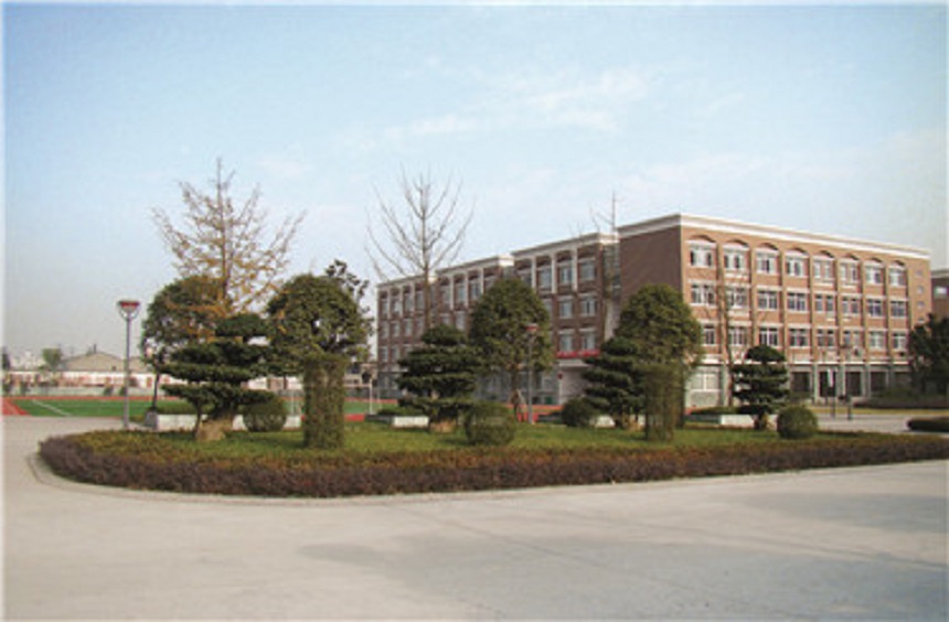 北大附中成都新津?yàn)槊鲗W(xué)校地址在哪里？