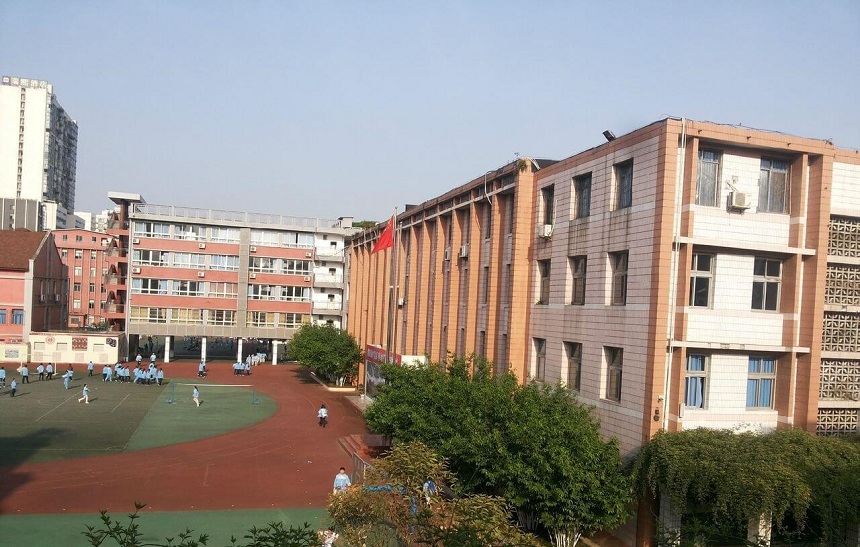 通錦中學(xué)環(huán)境怎么樣？
