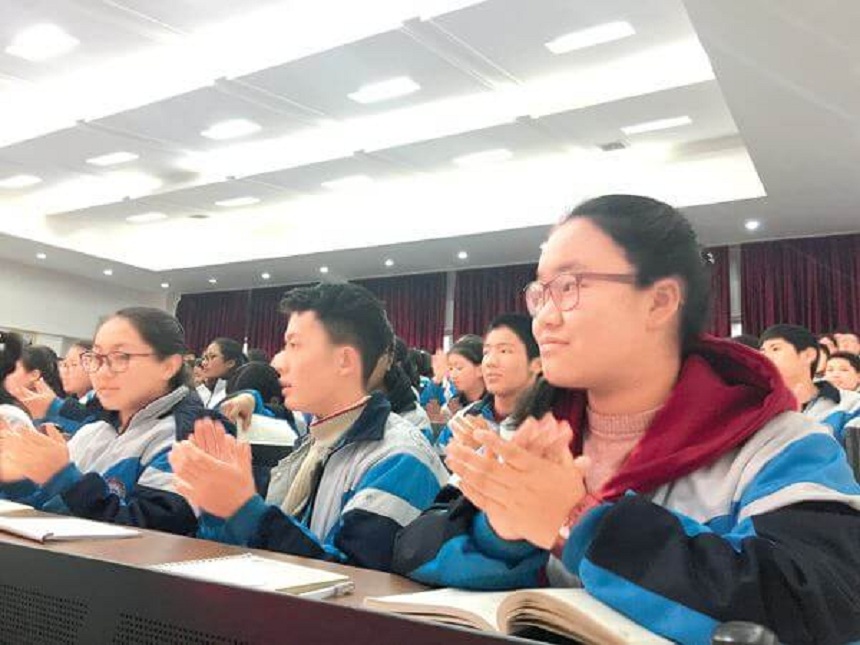 成都西藏中學(xué)2020年中考錄取分?jǐn)?shù)是多少？