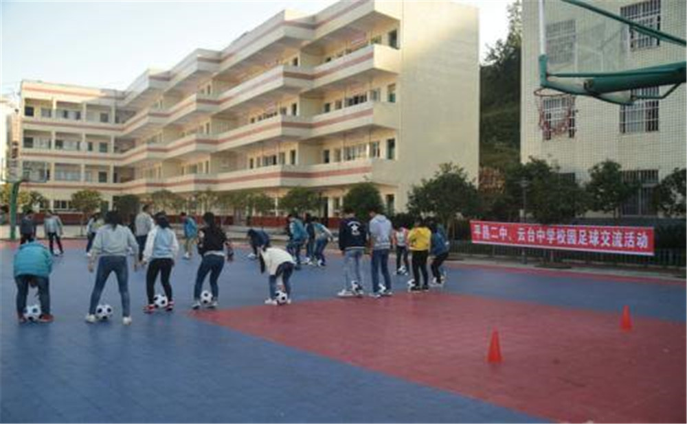 云臺中學(xué)學(xué)校環(huán)境怎么樣？