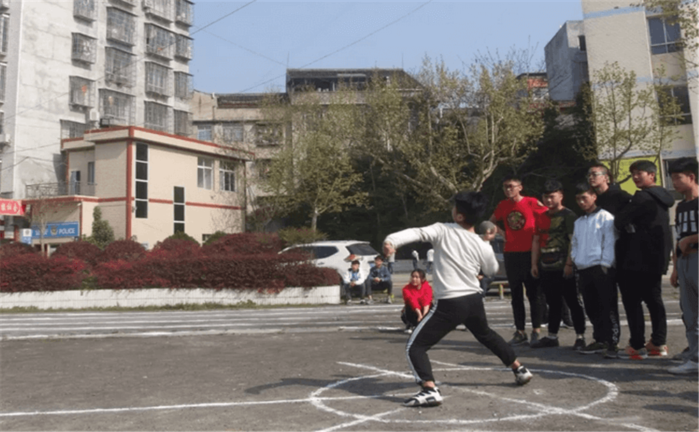 定水中學(xué)學(xué)校招辦電話是多少？