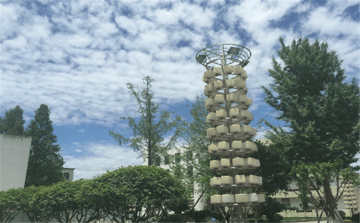 成都市籍田中學(xué)每年的學(xué)費是多少錢？