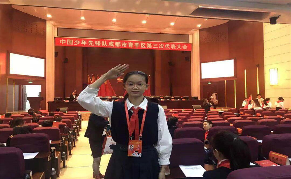 成都成飛中學(xué)錄取分?jǐn)?shù)是多少？