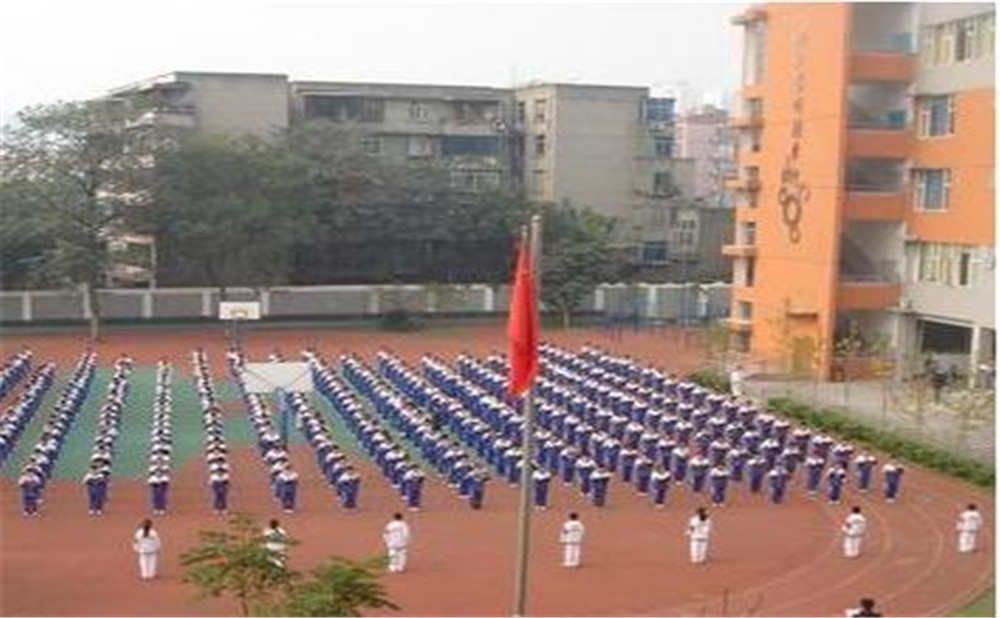 成都市田家炳中學(xué)的高考升學(xué)率高不高？