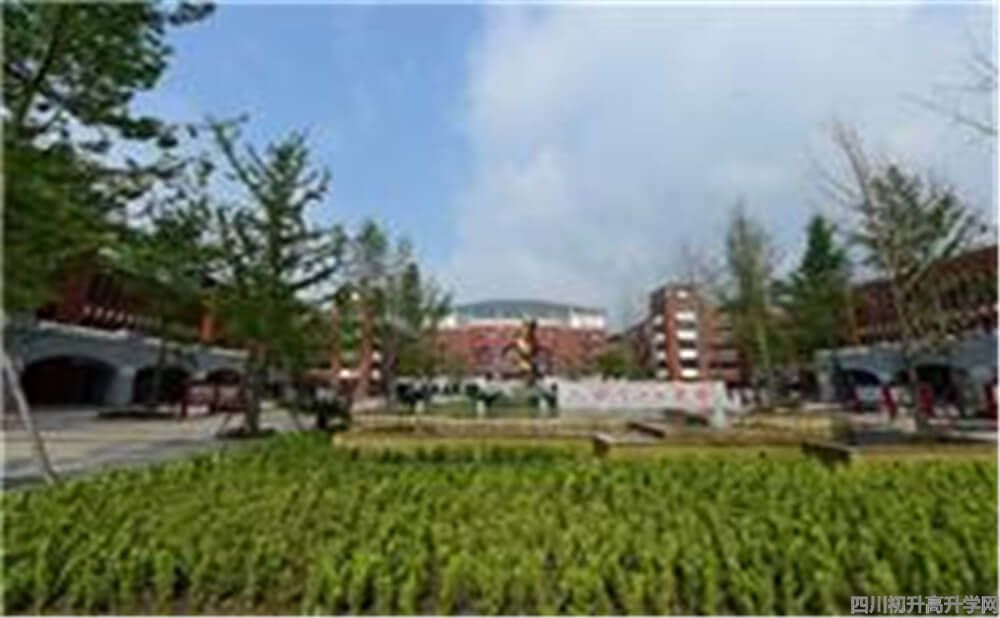 新都一中的住宿怎么樣？