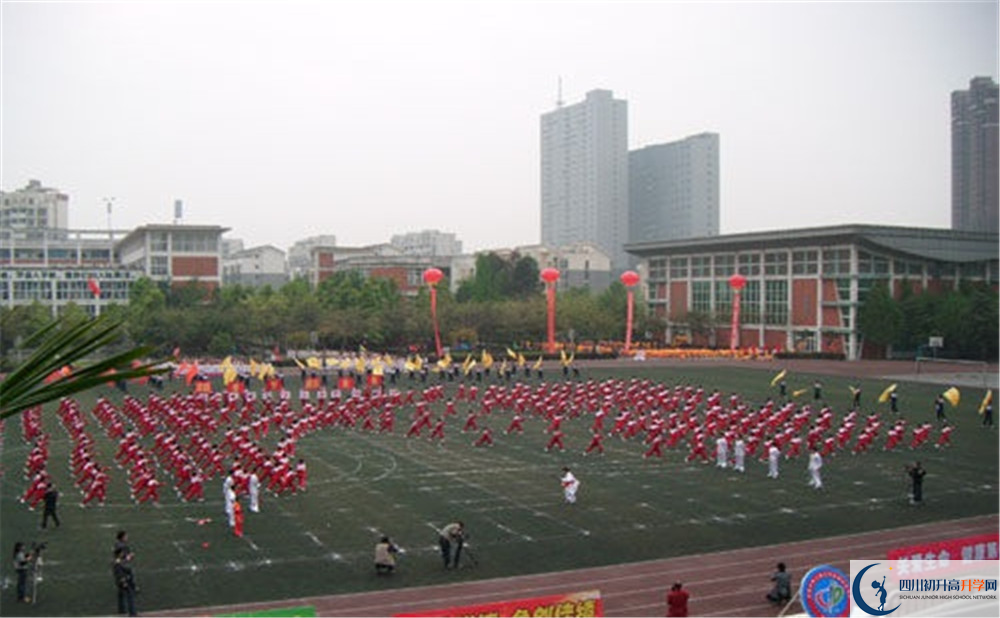 成都文武學(xué)校的實驗班怎么樣？