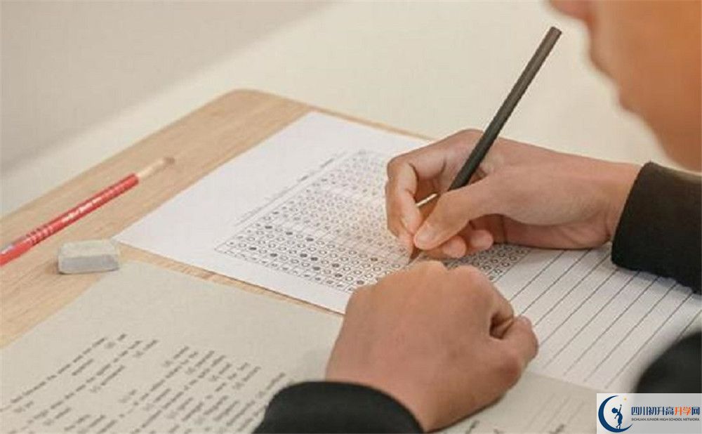 成都石室外國語學校是怎么樣的學校？