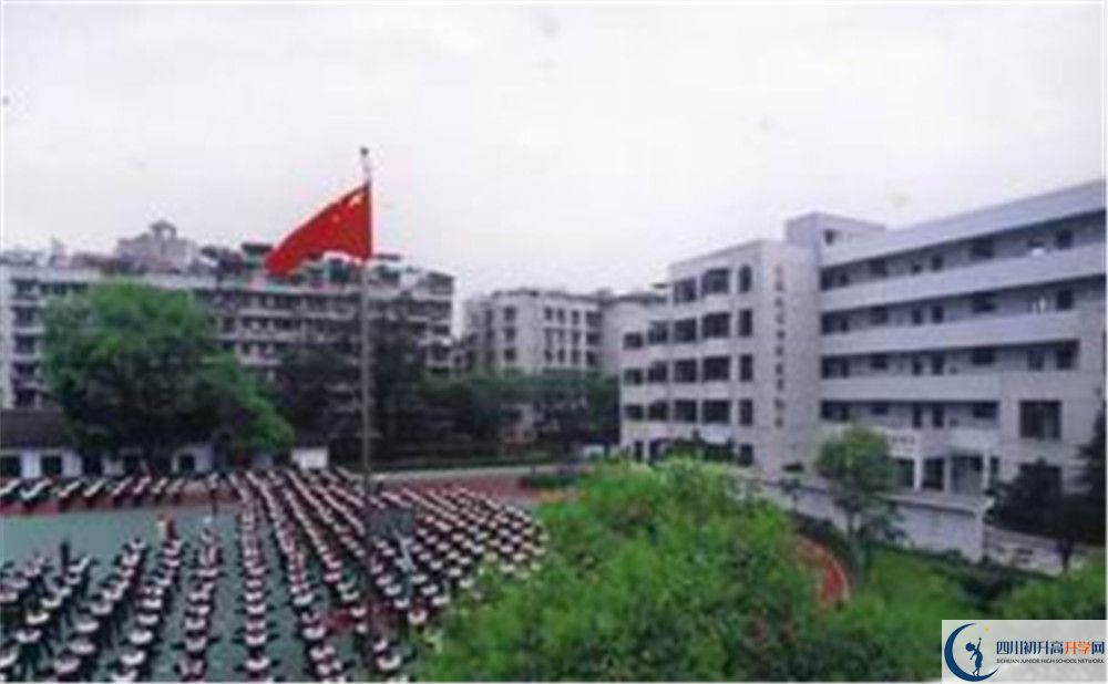 成都市第十七中學(xué)2020年外地招生考試時間是多久？					