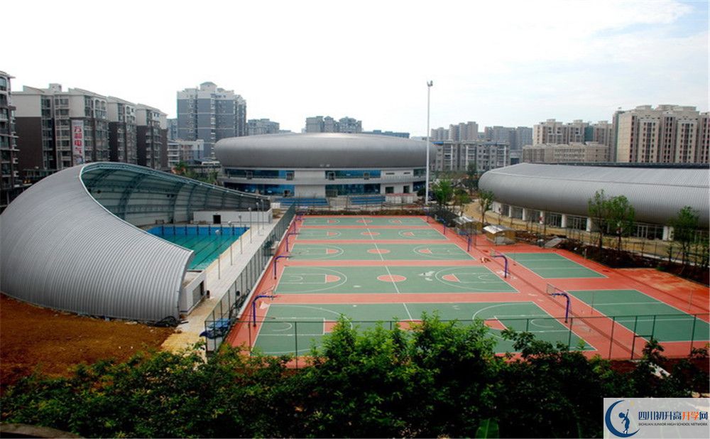 簡陽中學(xué)住宿費用是多少？