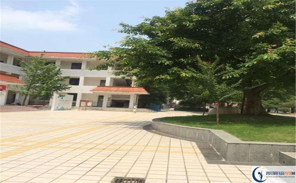 成都市太平中學2020年外地生學費是多少？