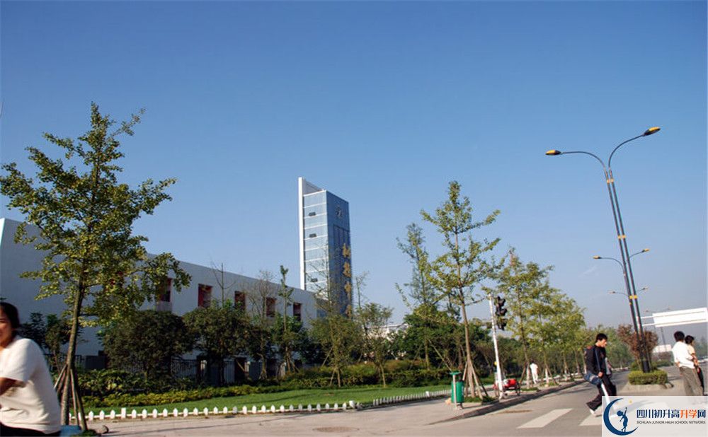成都樹德中學(xué)光華校區(qū)高中平行班怎么樣？