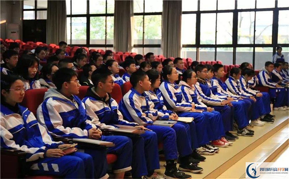 成都石室中學(xué)2020年高考人數(shù)是多少？