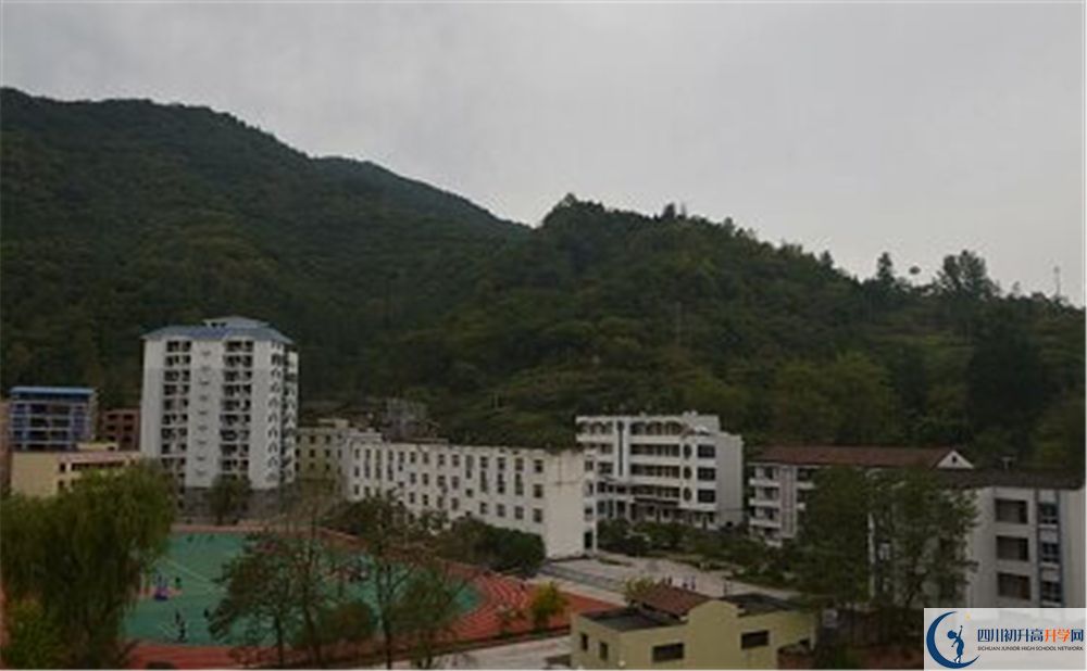 萬源市第二中學2020暑假放假時間安排是怎么樣的？