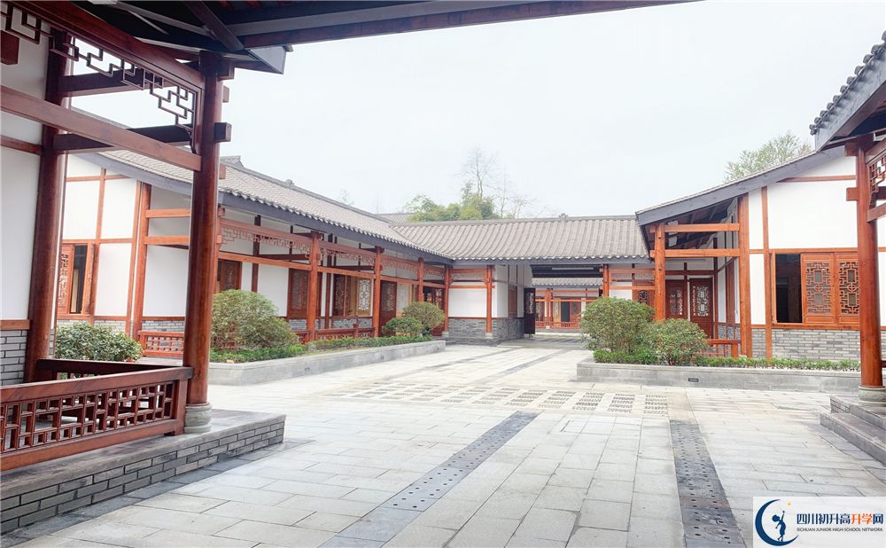 成都綿實(shí)外國(guó)語(yǔ)學(xué)校2020年錄取標(biāo)準(zhǔn)是什么？
